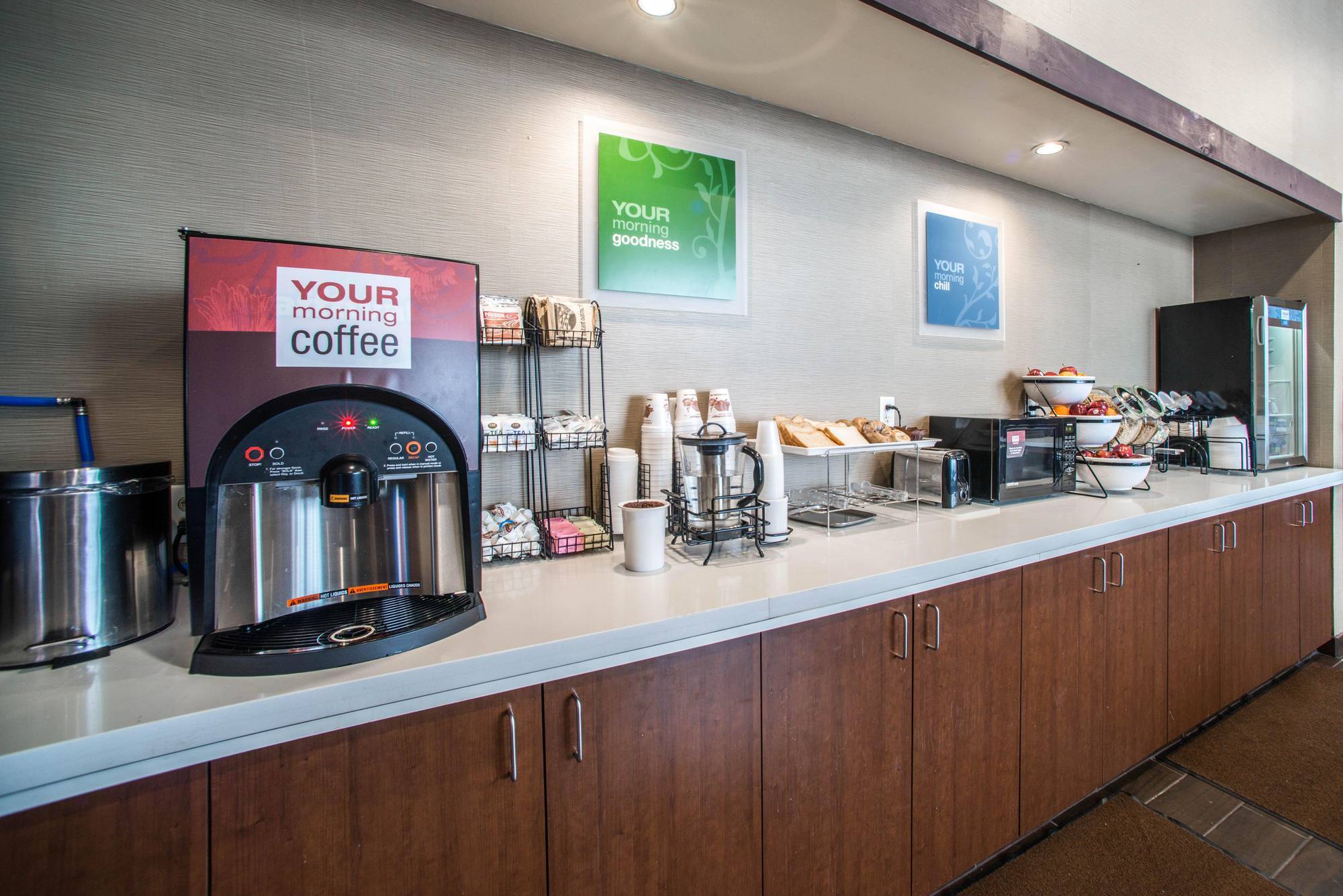 Comfort Inn & Suites St Louis-Hazelwood Bagian luar foto