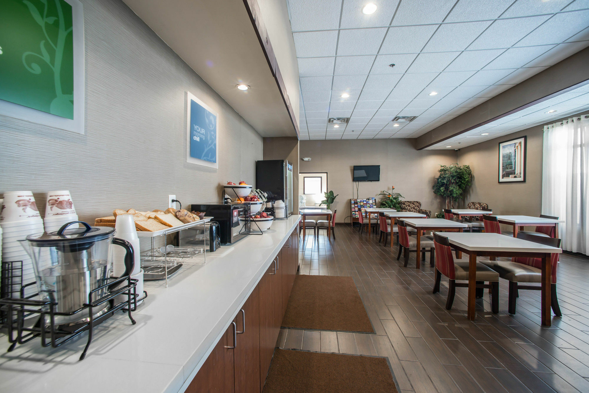 Comfort Inn & Suites St Louis-Hazelwood Bagian luar foto